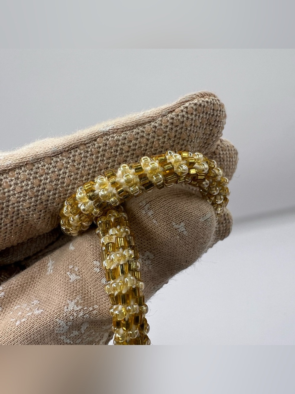 Vintage Y2K Gold White Bead Crochet Rope Roll On Bracelet Boho Retro Stacker